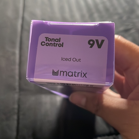 Matrix Tonal Control Pre-Bonded Acidic Gel-Cream Toner + 10 Vol. Cream Developer - Picture 4 of 6